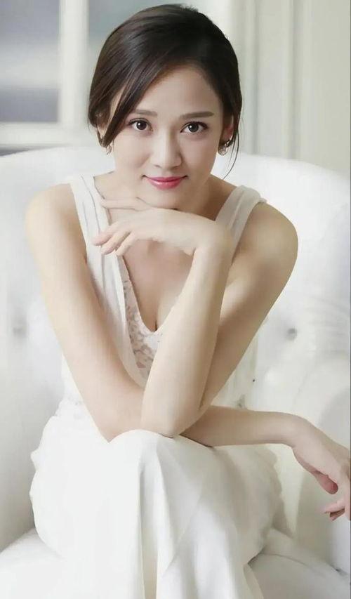 女明星h陈乔恩,璀璨星途，魅力永恒的女神风采