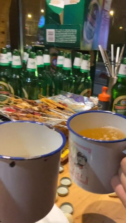 干饭兄弟吃瓜吃饭视频,欢乐时光尽享美味