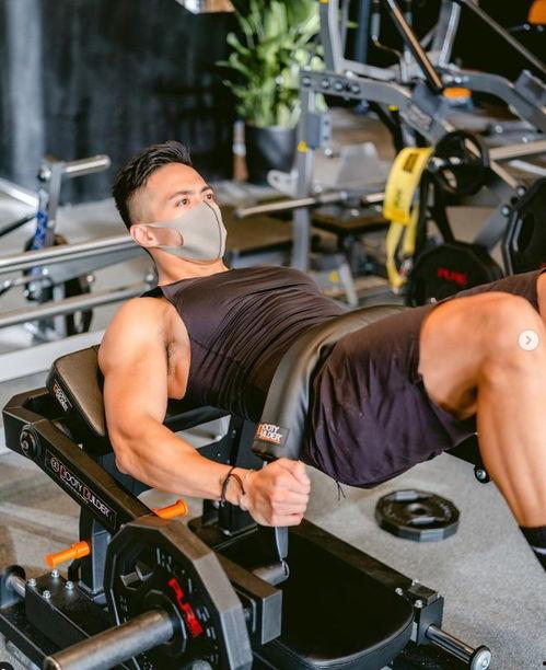 健身网红男,从身材逆袭到健康生活倡导者