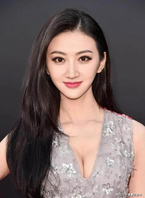 短裤和云彩猜明星