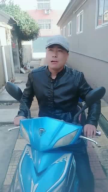 帅哥模仿天津网红是谁,帅气再现网红风采